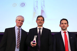 Prof. C Koos, Prof. M. Kohl and Physicist S. Mühlbrandt (from left to right, Photo: T. Niedermüller, GSS)